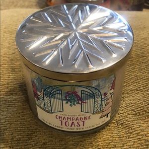 Bath & Body Works Champagne Toast Candle